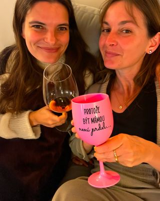 👩‍👧 Protože být mámou není prdel… 🍷 Každá máma si zaslouží chvilku klidu (a pořádnou sklenku vína 😉). 🎁 Skvělý tip na...